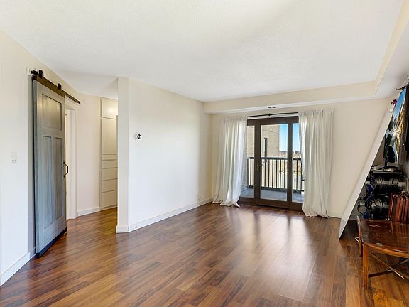 4th image of 20 2nd St NE Unit P1702