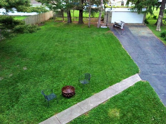 4th image of 1126 Willard St