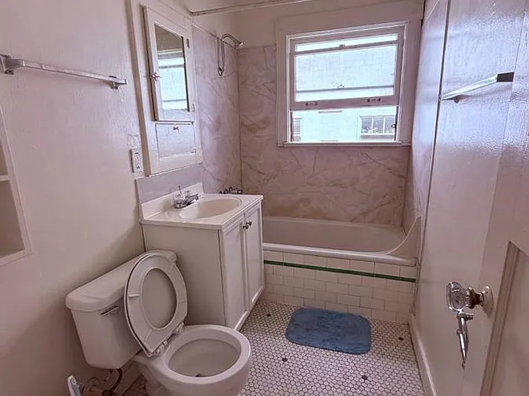 2320 Haste St #3 — Photo 5