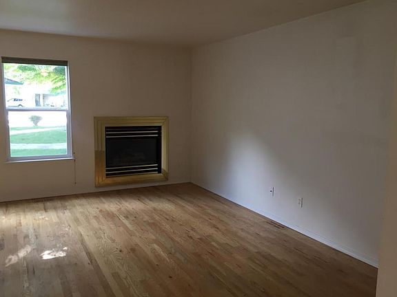 3rd image of 5960 N Cobbler Ln