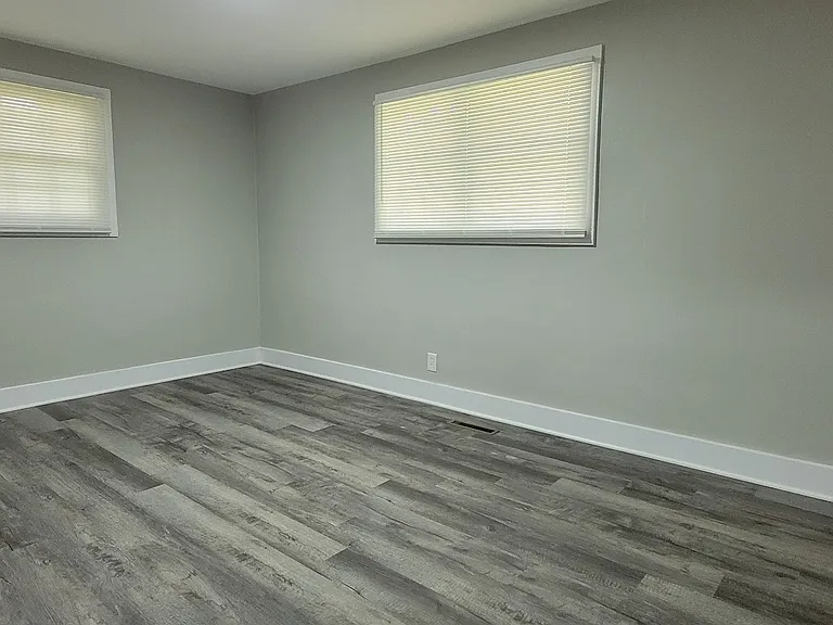 24065 Murray St — Photo 16