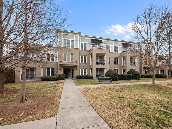 3rd image of 501 Finsbury St APT 202