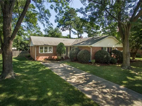701 Pelham Pl, Virginia Beach, VA 23452