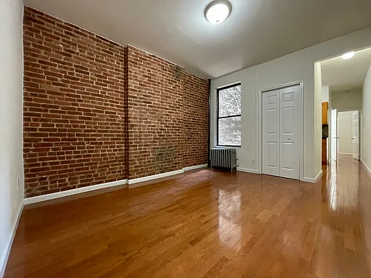 Rented by Bohemia Realty Group | media 6