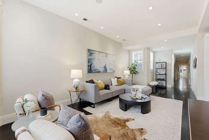 471 S Van Ness Ave — Photo 4
