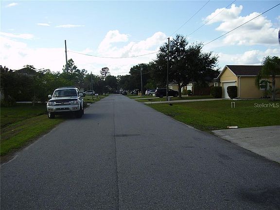 4th image of 614 Madrid Dr