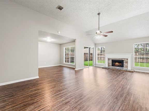 5th image of 7918 Shangrila Ln