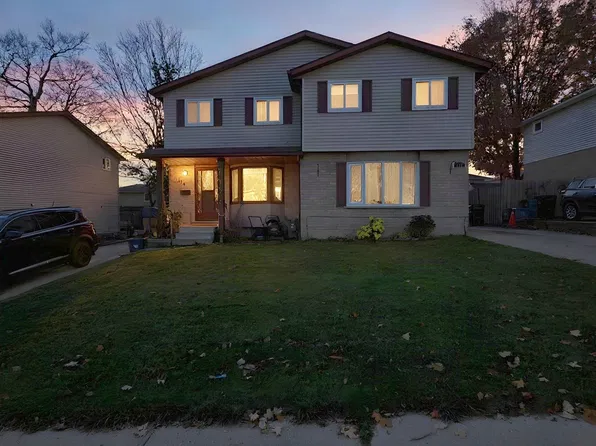 114 Connelly Dr, Kitchener, ON N2N 2V2