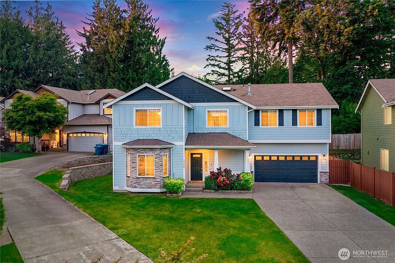 2nd image of 1320 Weaver Way