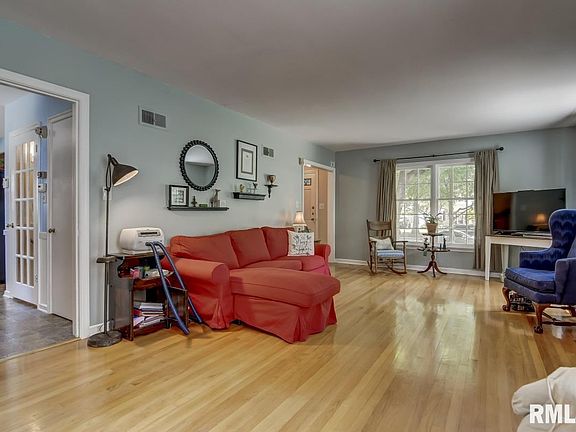 4th image of 2117 S Glenwood Ave