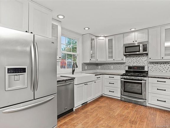 2nd image of 98 Idlewood Dr