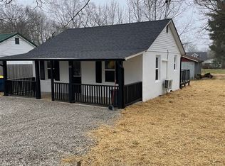 131 Smith Ave E, Adairville, KY 42202