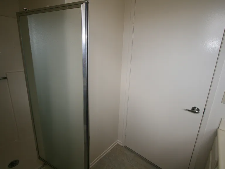 3637 Clarington Ave #202 — Photo 32