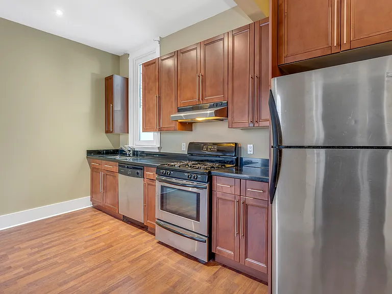 4120 Main St #201 — Photo 13
