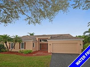 3135 Maple Ln, Davie, FL 33328
