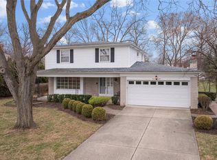 21767 Knudsen Dr, Grosse Ile, MI 48138