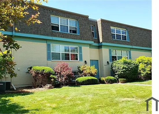 1 bed, 950 sqft, $1,705 — Photo 2