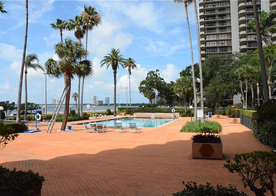 1st image of 2401 Bayshore Blvd Unit 102