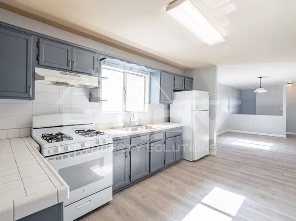10610 S Wilmington Ave, Los Angeles, CA 90002