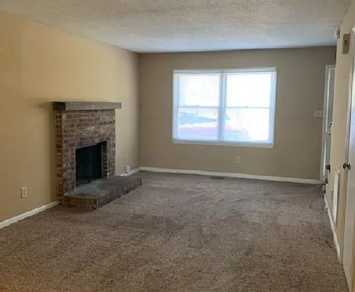 5105 Vann St #D — Photo 3