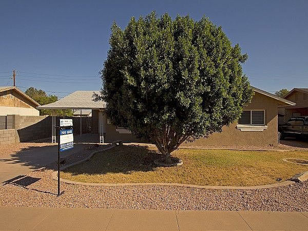 1st image of 329 N Harris Dr