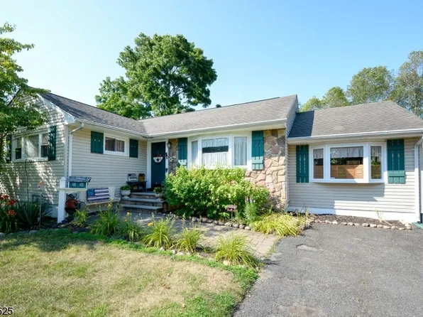 27 May Ave, Pequannock Twp., NJ 07444