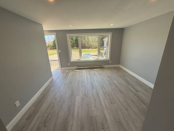4th image of 244 South Rd APT 2