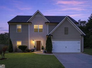 17 Bartlett Dr, Cartersville, GA 30120