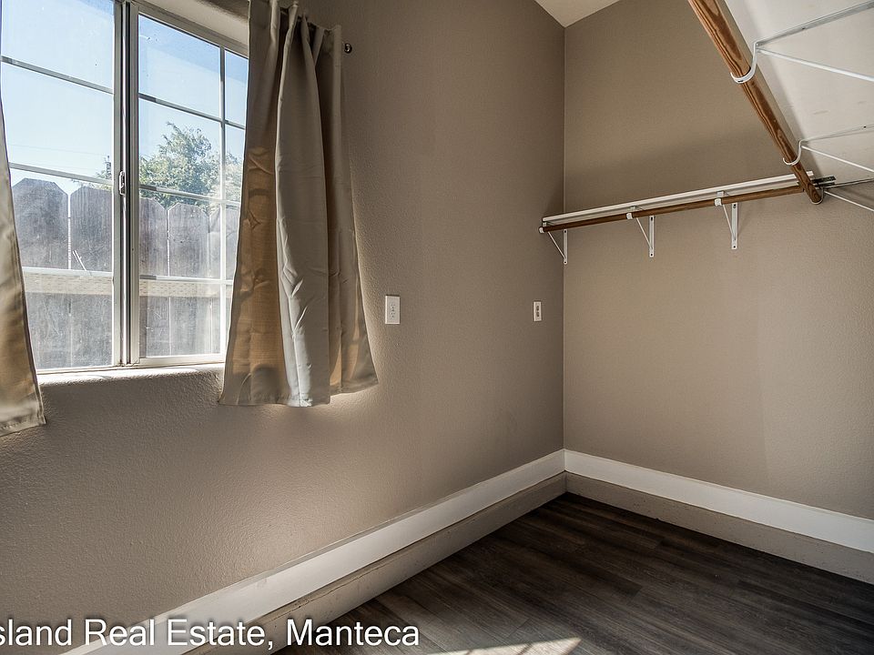 1st image of 3009 W Lathrop Rd