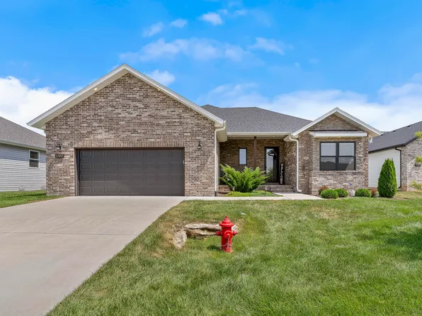 1102 S Strait Avenue, Ozark, MO 65721
