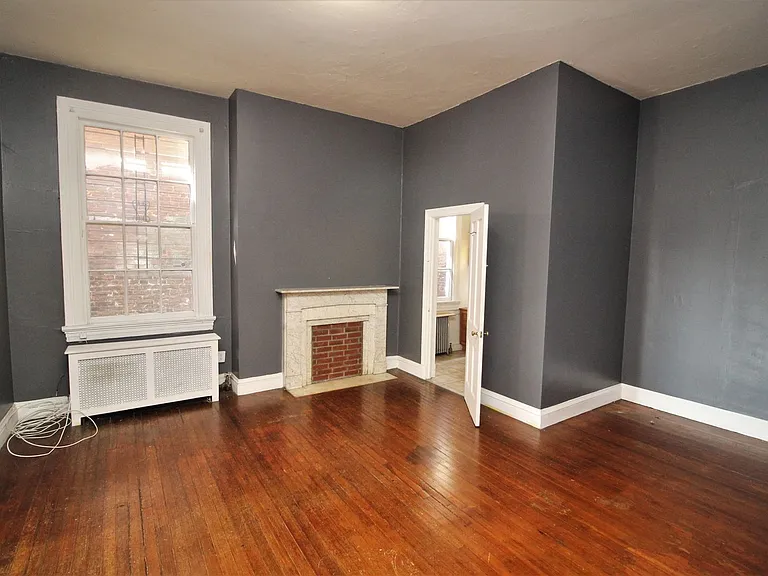 808 Cathedral St — Photo 4