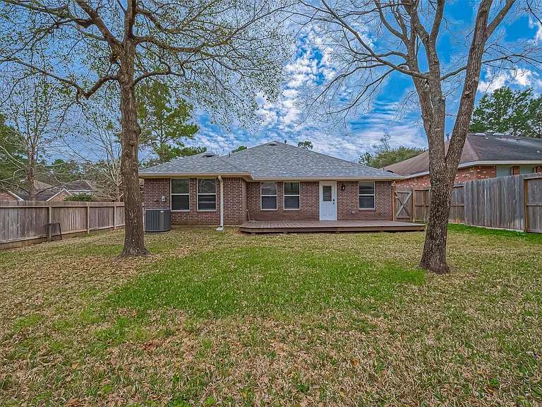 2 Garden Lodge Pl — Photo 40