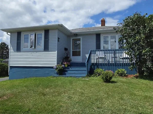 89 Catherine St, Glace Bay, NS B1A 2K2