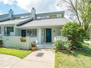 1015 W Maple Ave, Independence, MO 64050