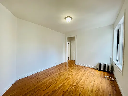 Rented by Mann Maurice A | media 4