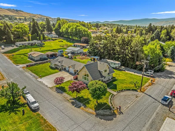 2509 NW Boston Avenue, East Wenatchee, WA 98802