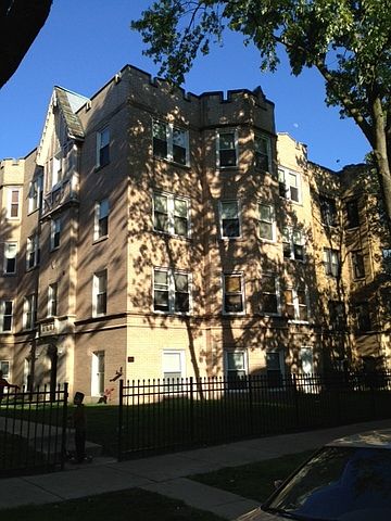 1st image of 6315 N Artesian Ave #Ll