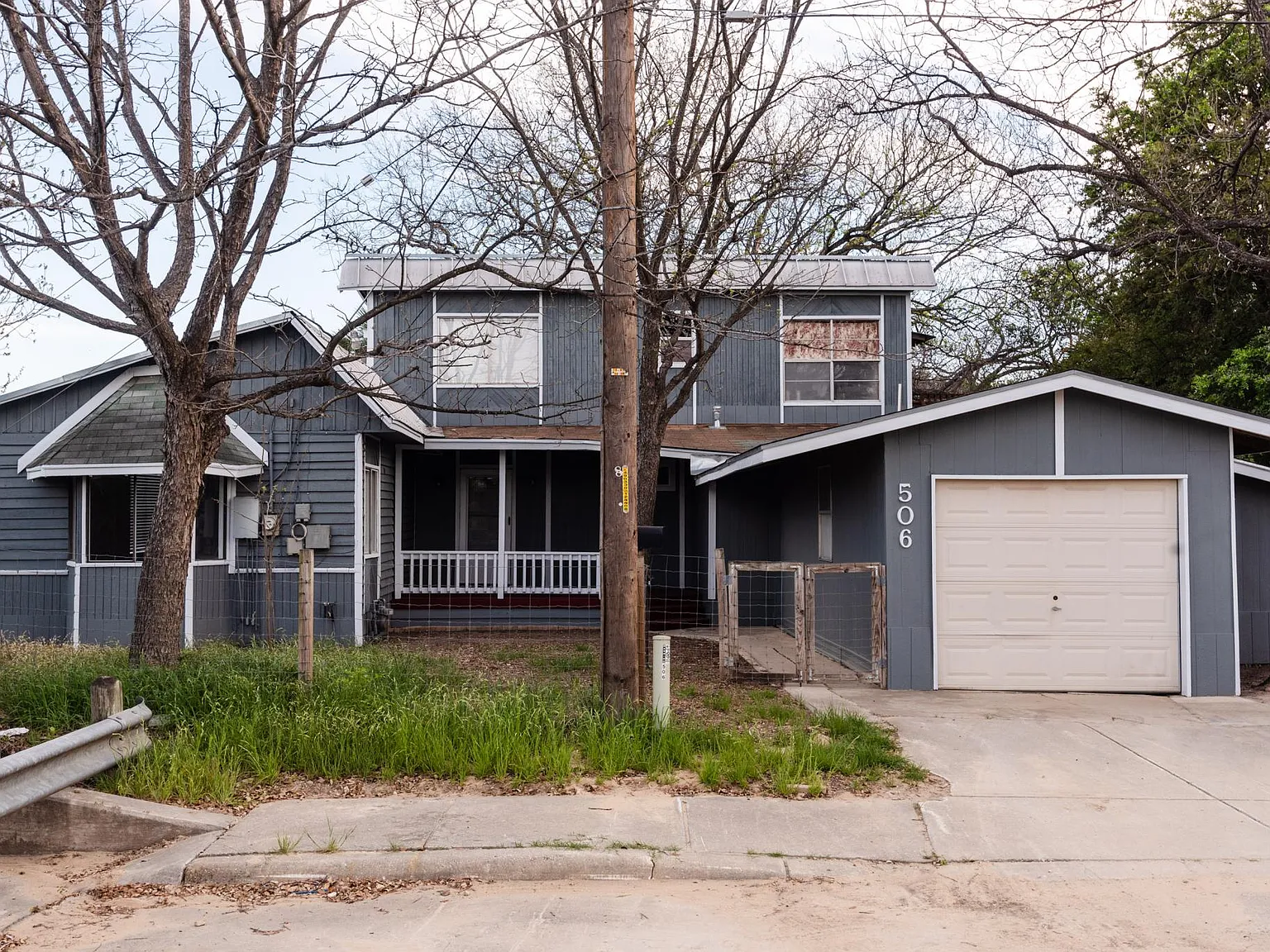 2 bed, 1400 sqft, $1,700 — Photo 1