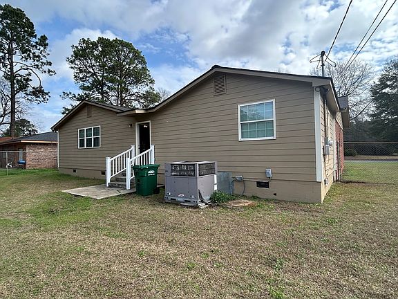 2nd image of 2017 Indica Trl