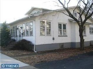 63 Maple Shade Ave, Hamilton, NJ 08610