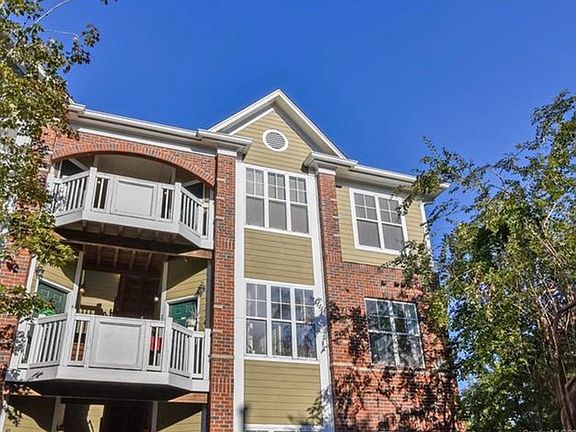 5th image of 226 Torrence St #301