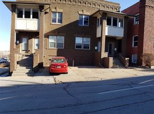 609 S 19th St, Omaha, NE 68102