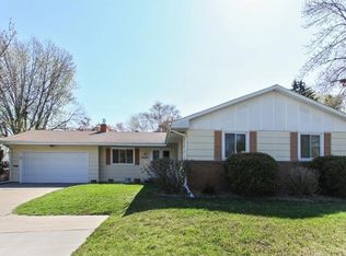 3637 Silver Lake Rd NE, Minneapolis, MN 55418