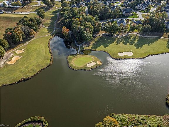 2nd image of 104 Freshwater Bay
