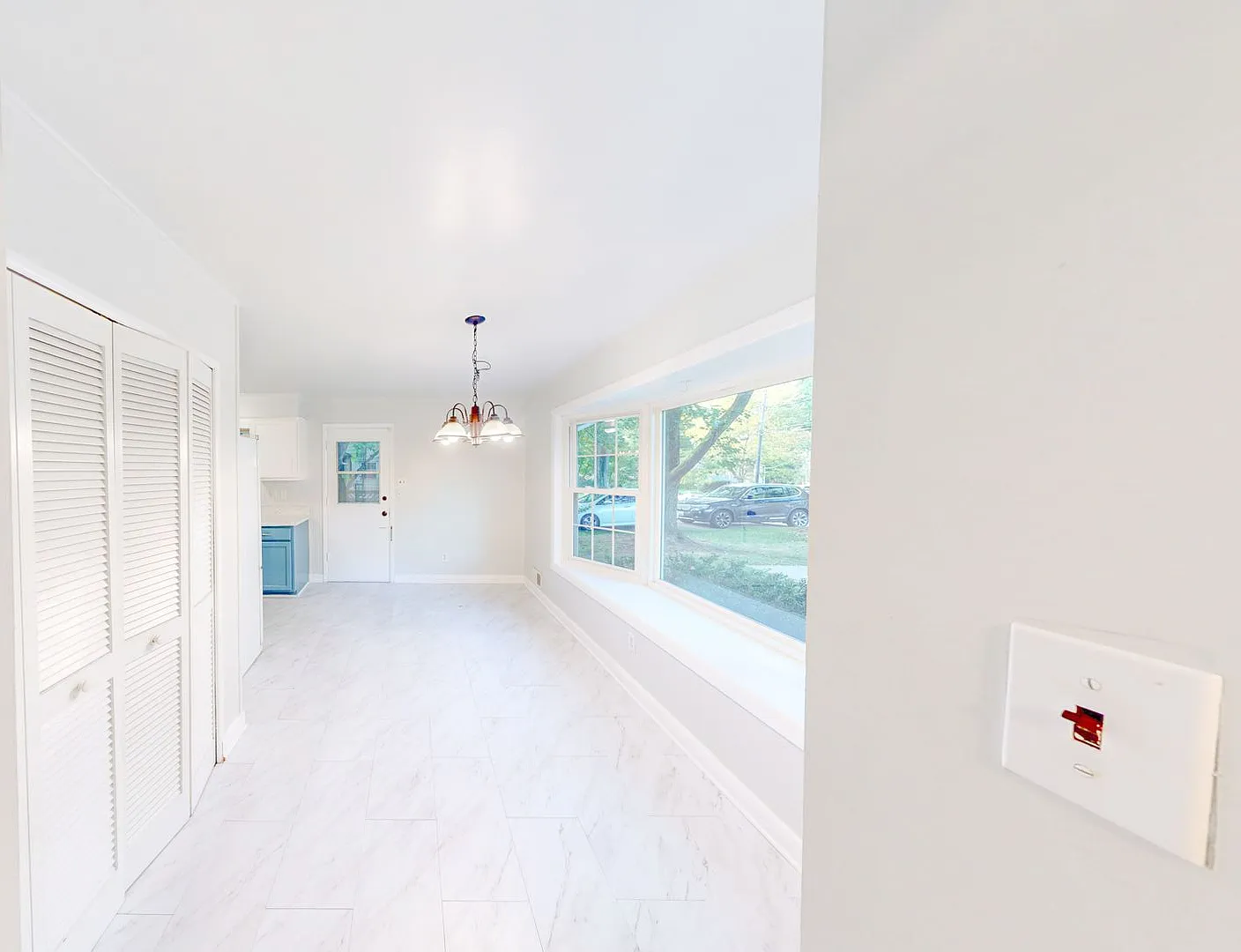 Nicely Updated 4Bed/2.5Bath - Split level home in Silver Spring! — Photo 4