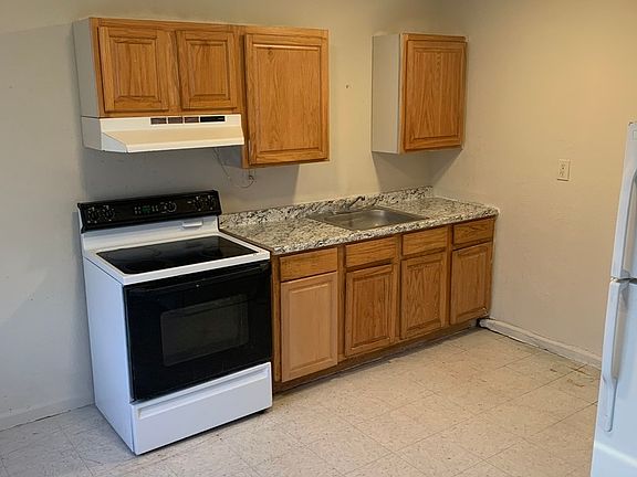 4th image of 1314 LAVEN DR