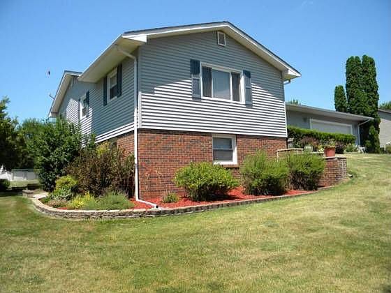 2nd image of 16101 Norma Ln