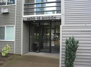 6600 SE Division St APT 102, Portland, OR 97206