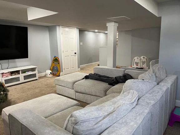 3rd image of 300 Orinda Dr