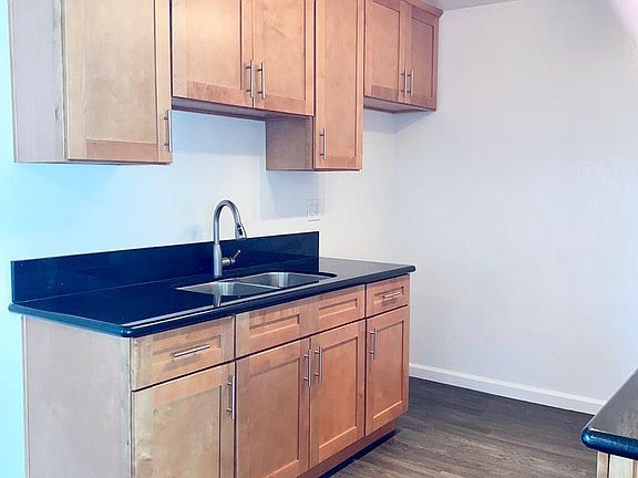 5th image of 2737 Via Paseo APT 10
